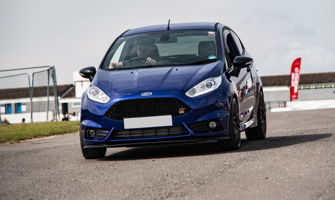 ford-fiesta-st-3160717_1920 blue ford fiesta st